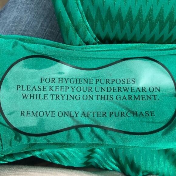 Onia Belle Rainforest Green Metallic Zig Zag One Piece Swim Suit Size Large NWT - Picture 9 of 9